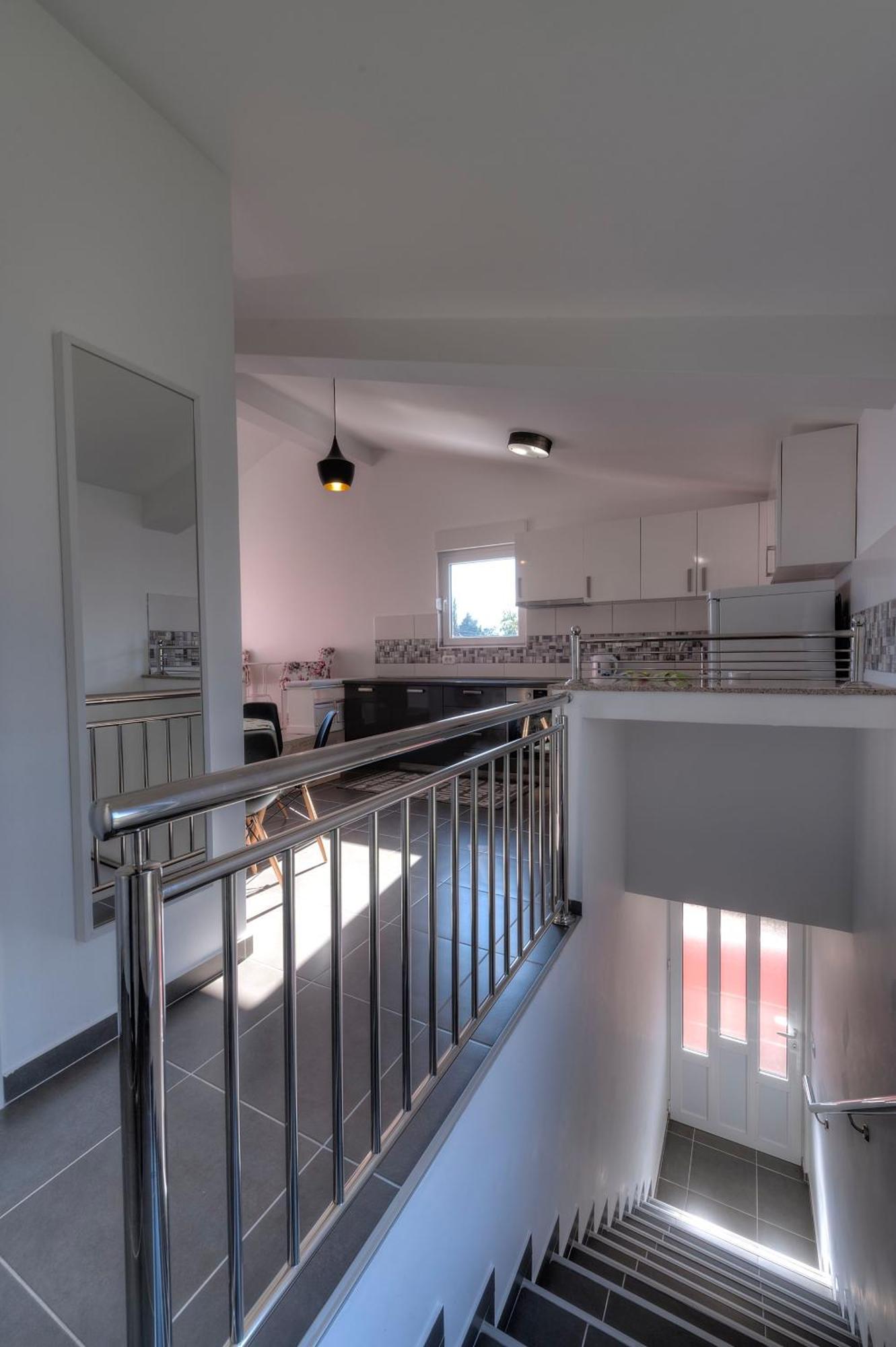 Apartments Delfin Тиват Экстерьер фото